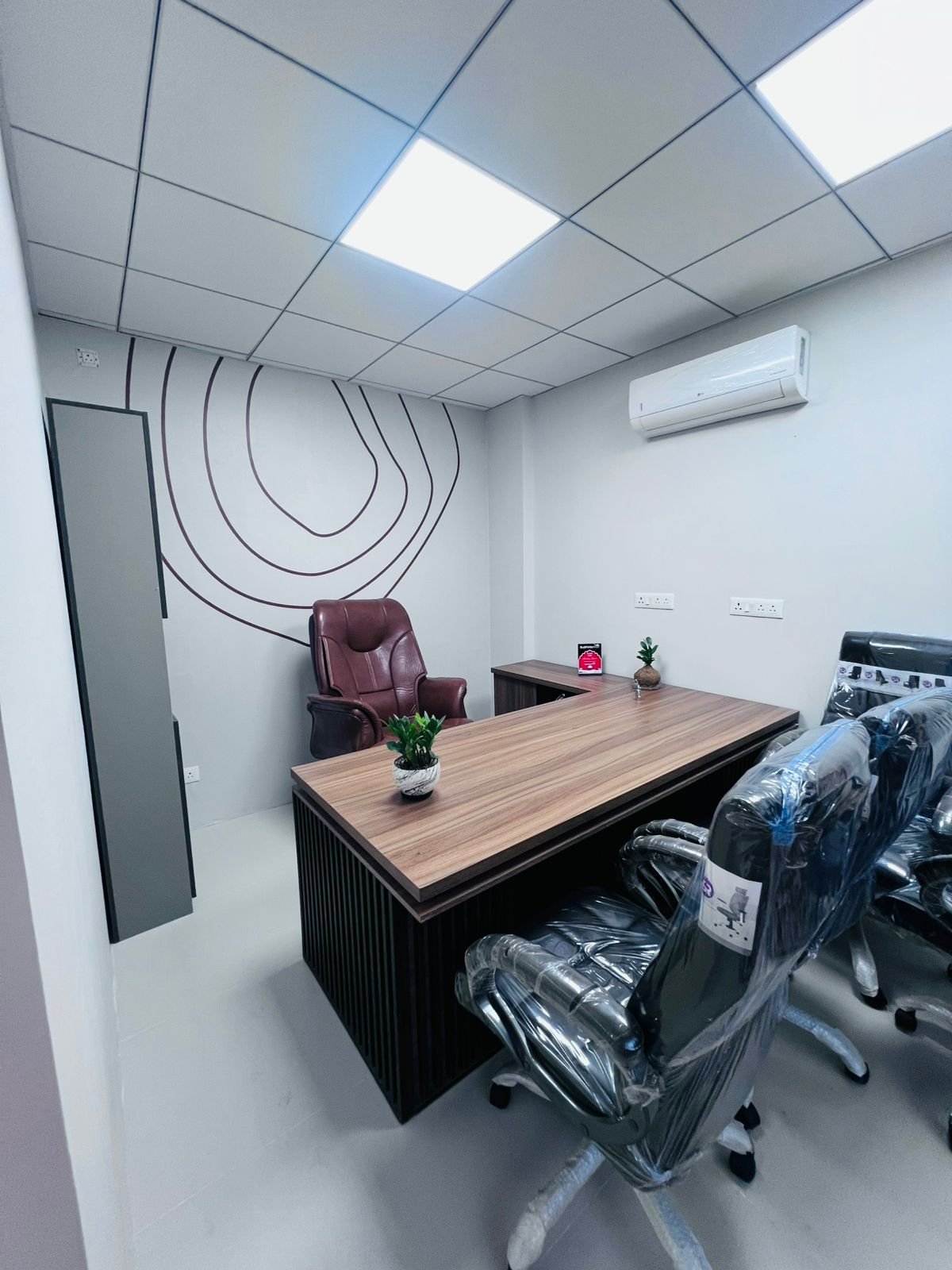 Modern Office Space 3